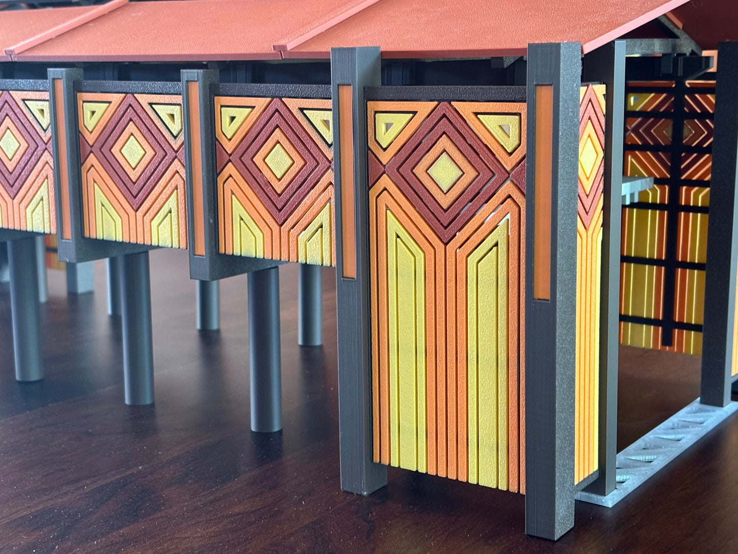 Polynesian Monorail Station: WDW Monorail Playset