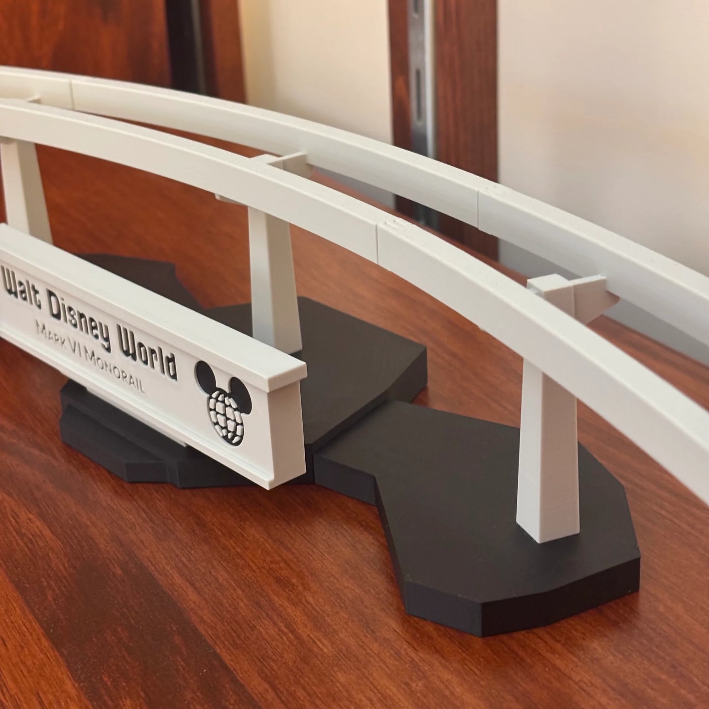 Monorail Stand